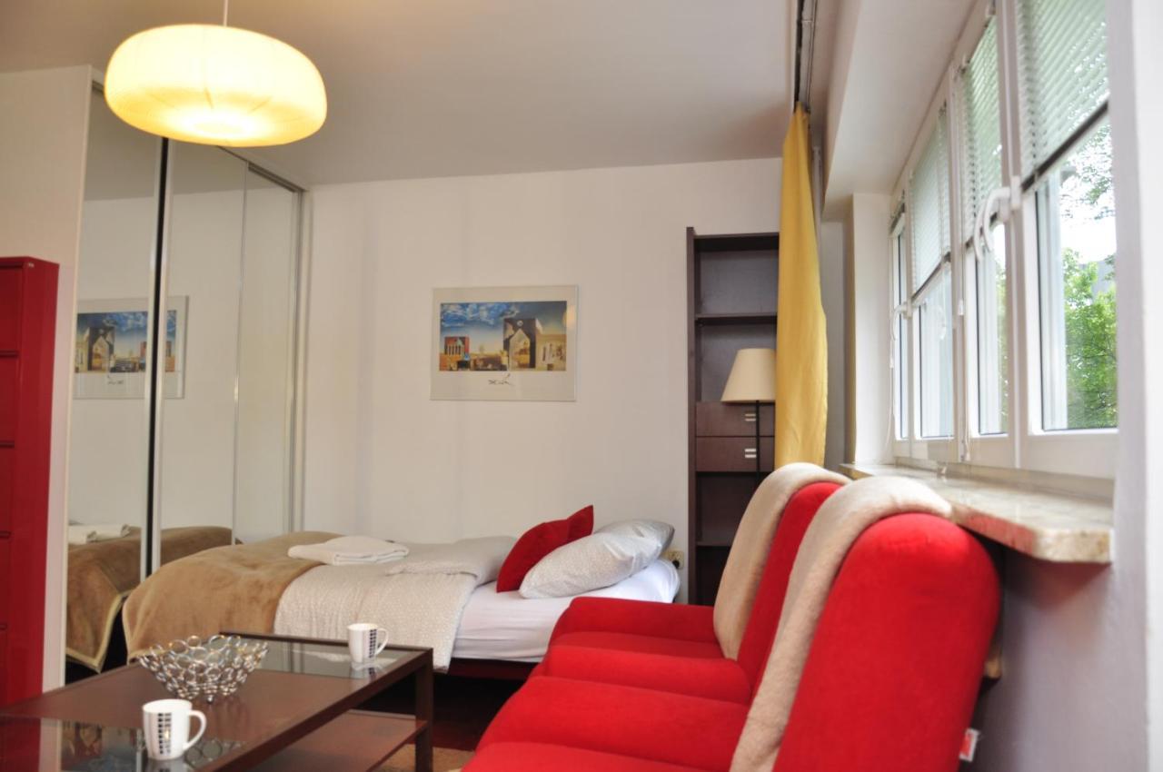Prudentia Apartments Moko Economy Warsawa Bagian luar foto
